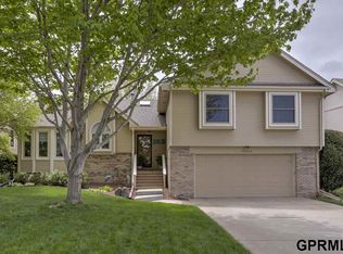 15523 Burt St, Omaha, NE 68154