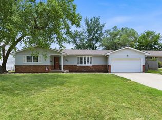 6521 E Farmview Ln, Wichita, KS 67206