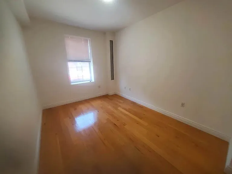 101 Ocean Pkwy #1B — Photo 5