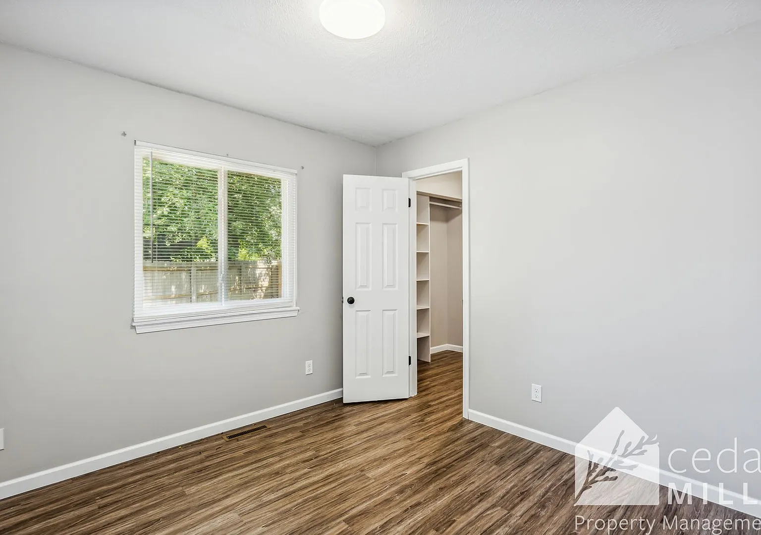 Huge 2 Bedroom Andover Schools! — Photo 3