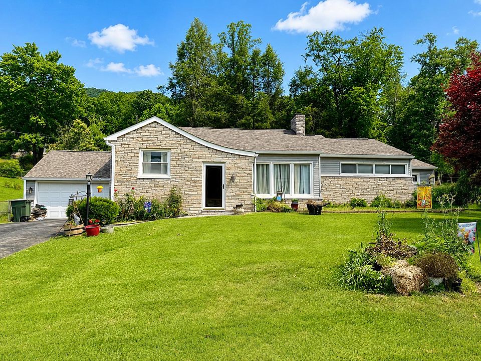 1st image of 312 Riverview Dr