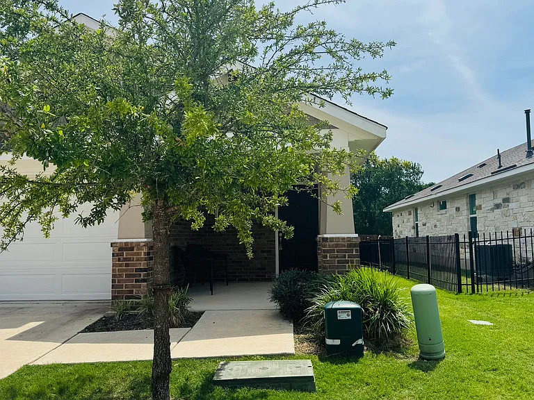 2800 Joe Dimaggio Blvd #81 — Photo 2