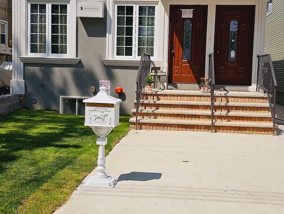 1st image of 10014 199th St #2