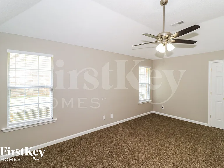 1060 Mossy Knoll Dr — Photo 9
