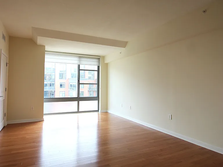 475 K St NW #1022 — Photo 2