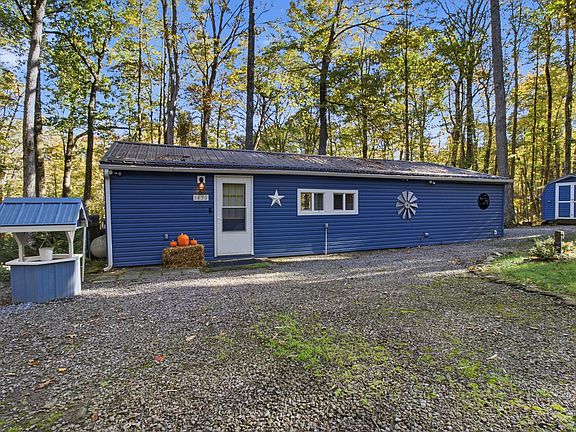2nd image of 1450 Pine Run Rd