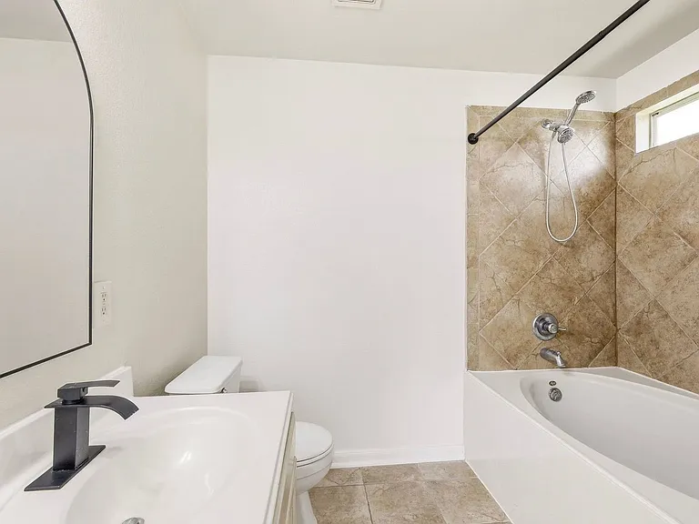 7719 Serene Wood Ln — Photo 17