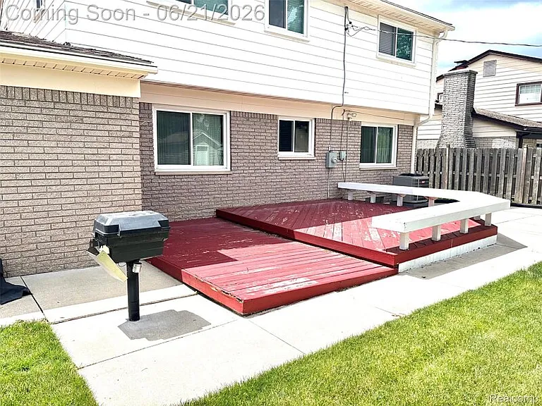 26366 Cecile St — Photo 3