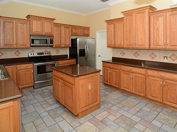 4th image of 5781 Rockport Ln