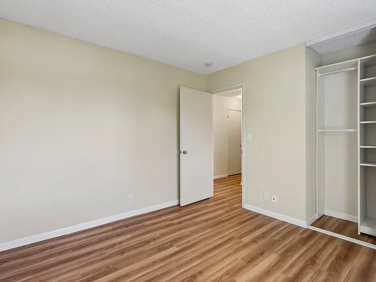 Small bedroom 1