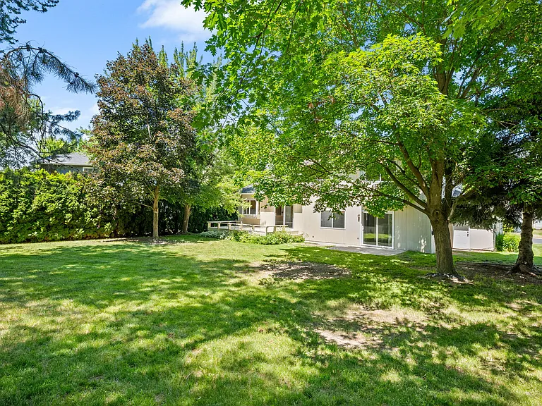 412 E Piper Glen Ct — Photo 30