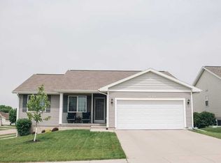 4042 Kinderhook Ln, Marion, IA 52302