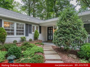 20 Laurelwood Dr, Rockaway, NJ 07866