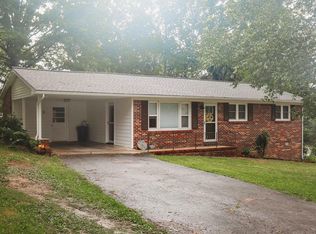 2364 Lakeland Dr, Cookeville, TN 38506
