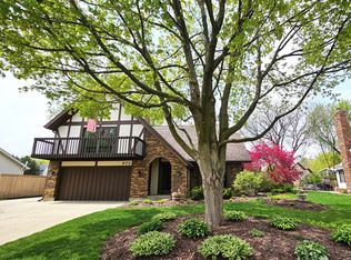 972 Sarasota Ln, Crystal Lake, IL 60014