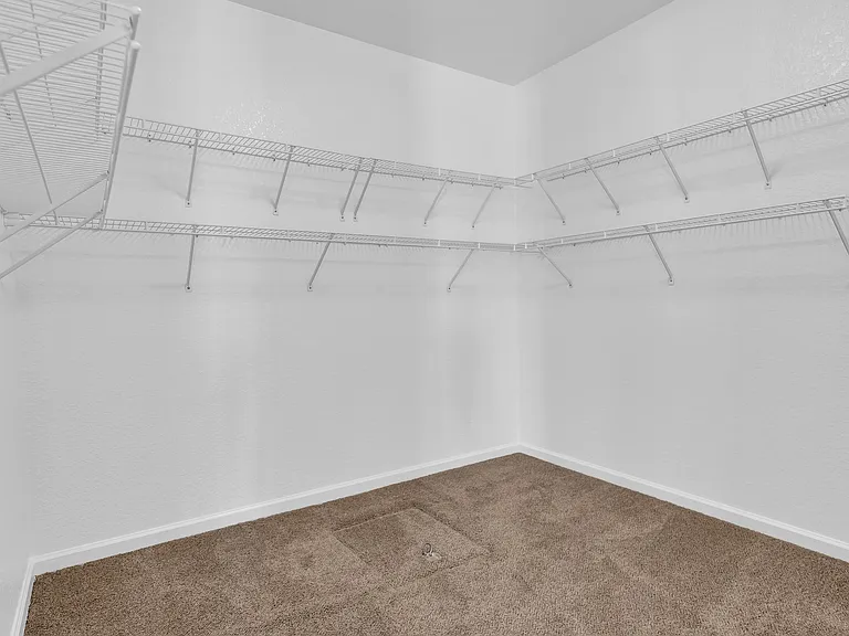 4798 Village Green Pkwy — Photo 24