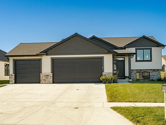 2nd image of 179 Stonelake Dr SE