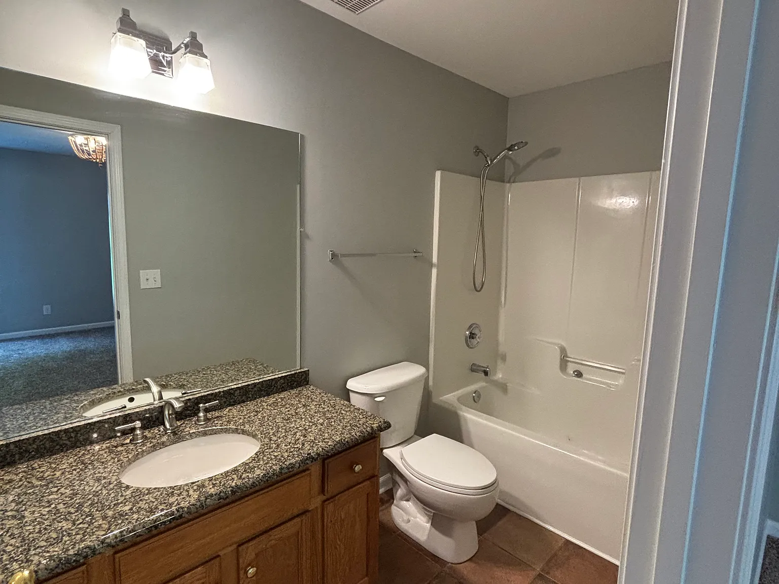 2 bed, 2.5 bath, 1400 sqft, $1,850 — Photo 4