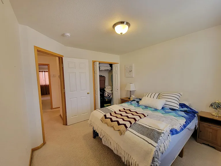 456 Lavastone Ave — Photo 13