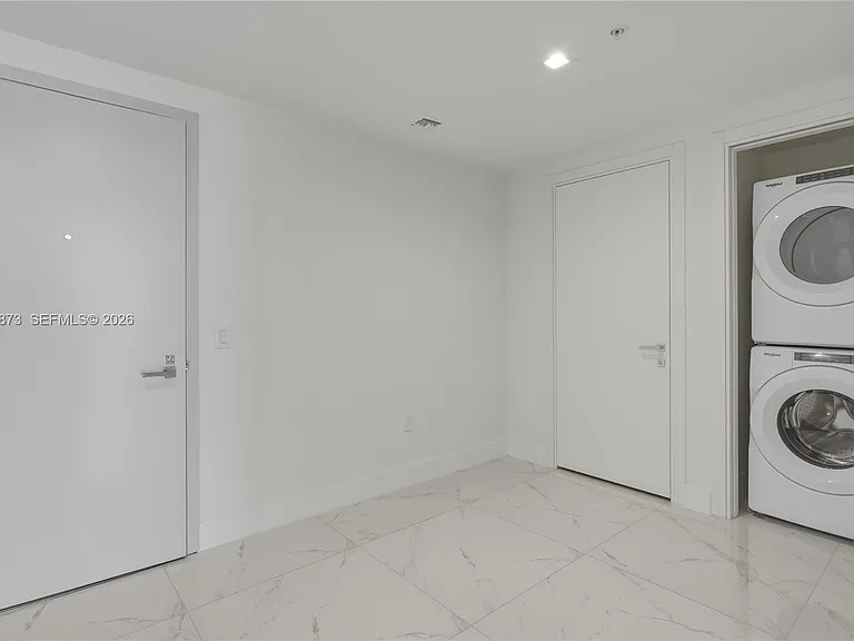 1170 E Hallandale Bch #904 — Photo 1