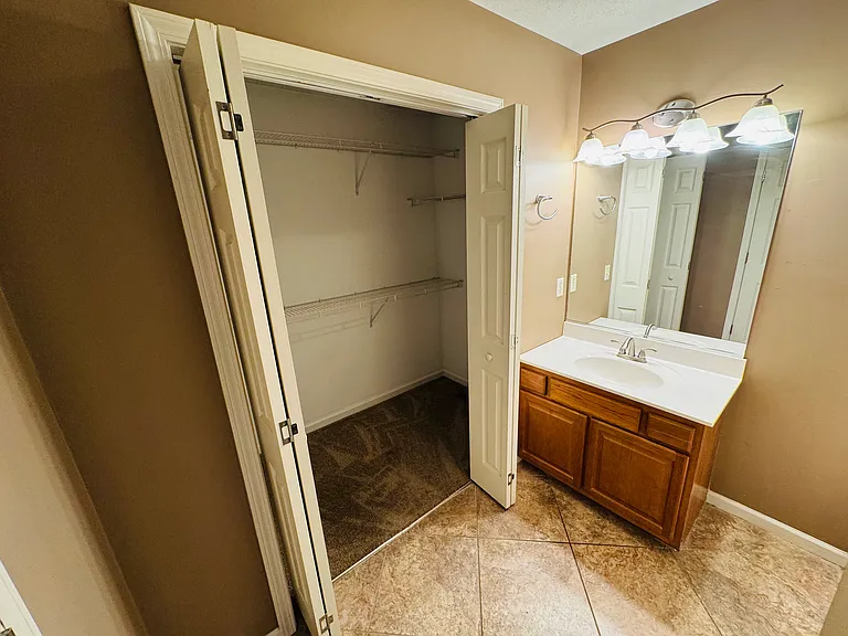 6832 Greenbrook Dr — Photo 12