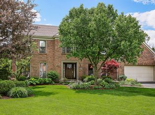 1684 Rosebud Ct, Wheaton, IL 60189