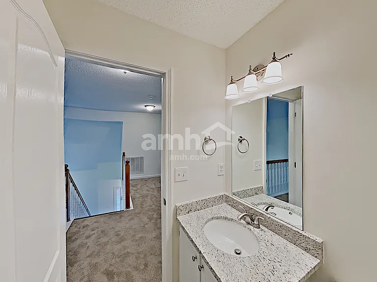 1086 Berkley Dr SE — Photo 12