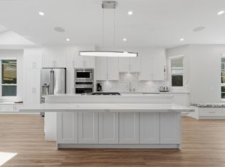11100 Railway Ave #1, Richmond, BC V7E 6J8