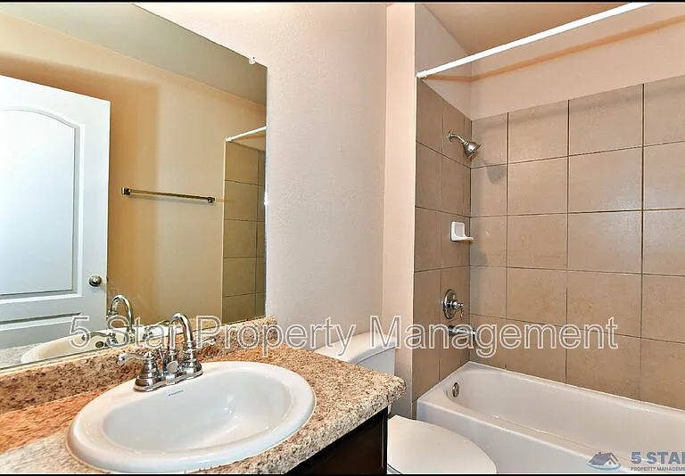 916 Villa Seca Dr — Photo 30
