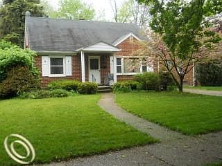 1st image of 211 Royal Ave