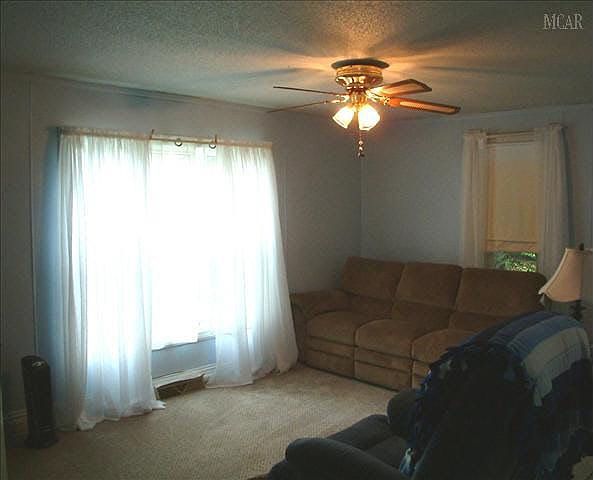 2nd image of 1654 E Erie Rd