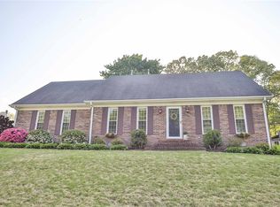 121 Netherwood Dr, Jackson, TN 38305