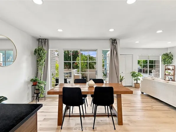 20235 Keswick St Unit 2, Winnetka, CA 91306