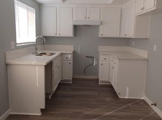4461 W 132nd St #60485448, Hawthorne, CA 90250