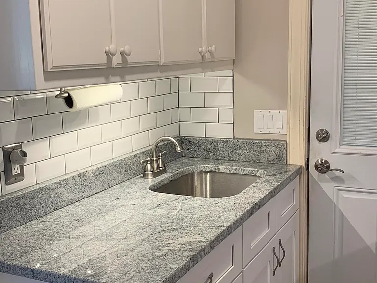 3 Montclair Ln — Photo 17