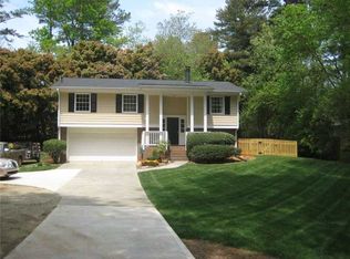 915 Buford Dam Rd, Cumming, GA 30041