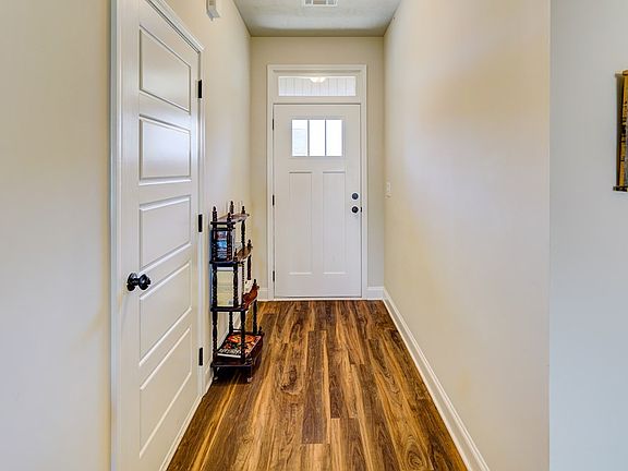 4th image of 8109 Cozy Knoll
