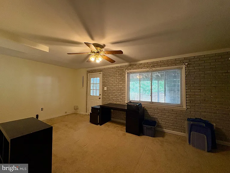 8112 Parkdale Ct — Photo 29