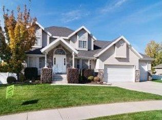 1433 N Suncrest Cir, Centerville, UT 84014