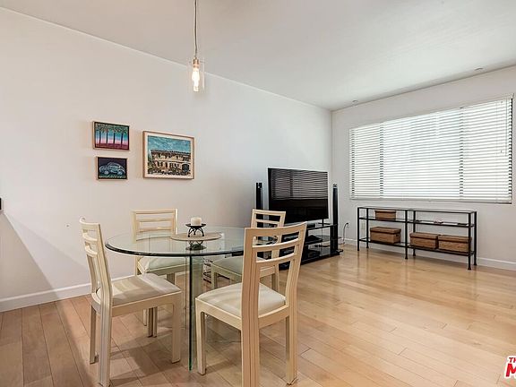 5th image of 1830 Colby Ave APT 9