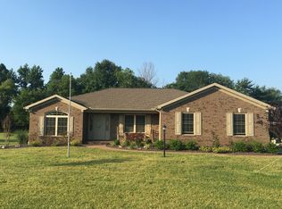 10901 Martin Creek Ct, Evansville, IN 47712