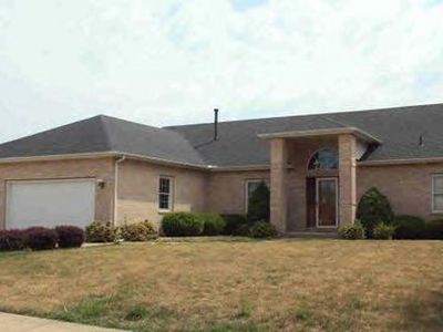 746 Christopher Dr, Forsyth, IL, 62535