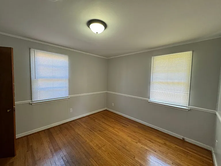 1143 Lakewood Dr — Photo 11