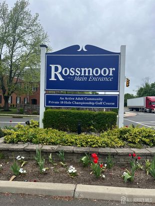 320 N Sharon Way #B, Monroe Township, NJ 08831