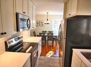 19 Birchwood Ln, Shelton, CT 06484