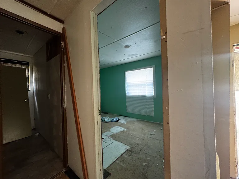 1742 Blue Jay Cir — Photo 4