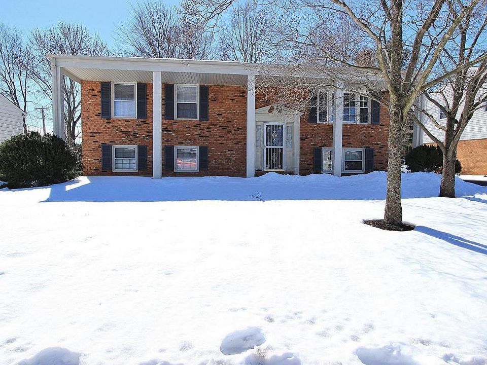 1st image of 1821 Cambridge Dr