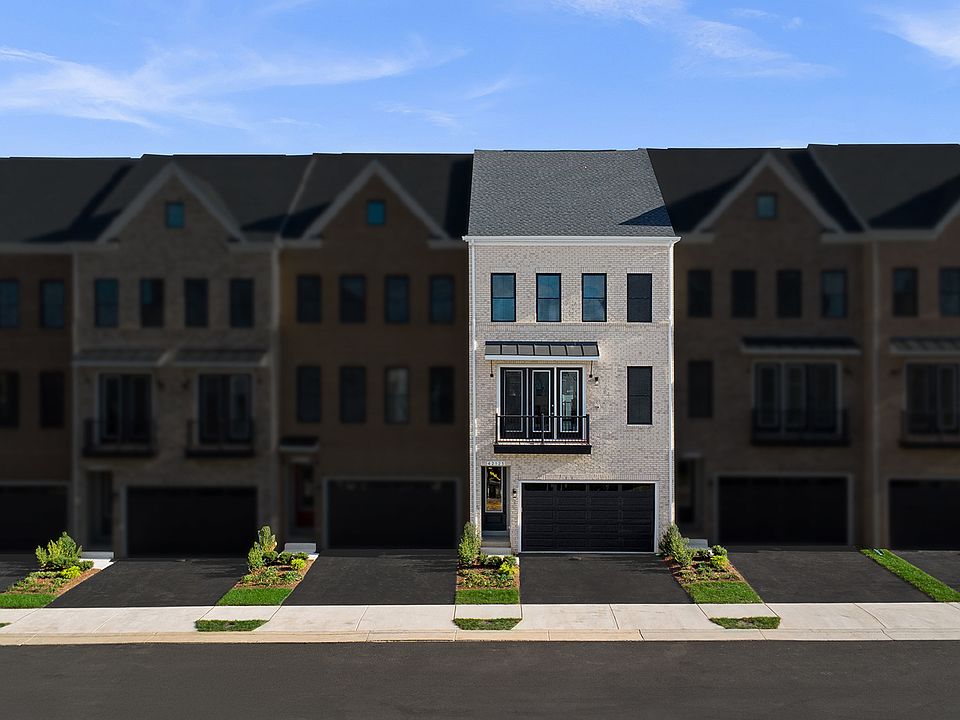 1st image of 42123 Picasso Sq
