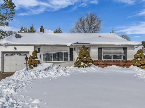 119 Edgewater Court, Toms River, NJ 08757