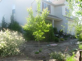 389 Sweet Briar Rdg, Linden, MI 48451